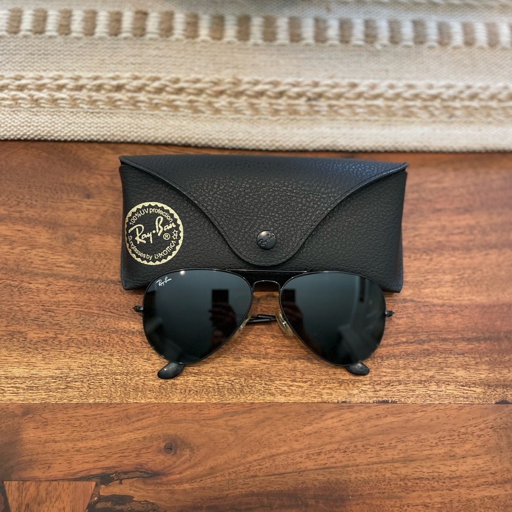 Black Ray-ban Aviator Sunglasses